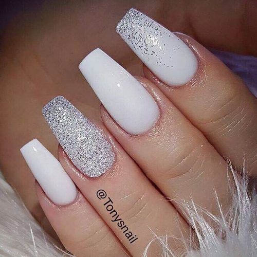 Mani Ring Finger Accent Glitter Nails